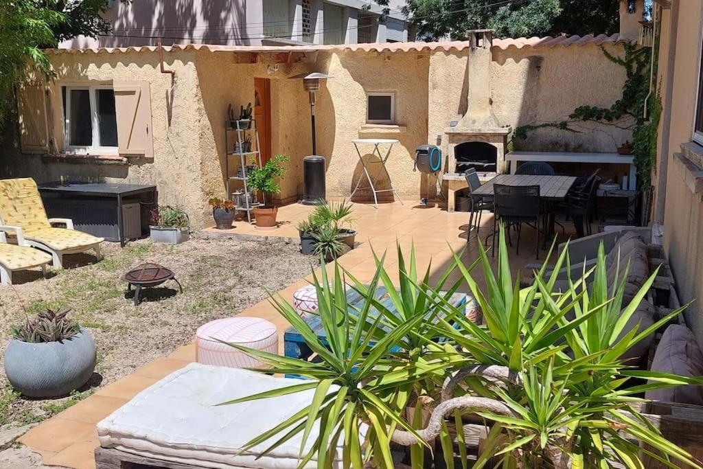 Studio Avignon Une Seule Piece Exteriör bild